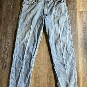 Levi's 550 relaxed fit blue jeans size 40x34